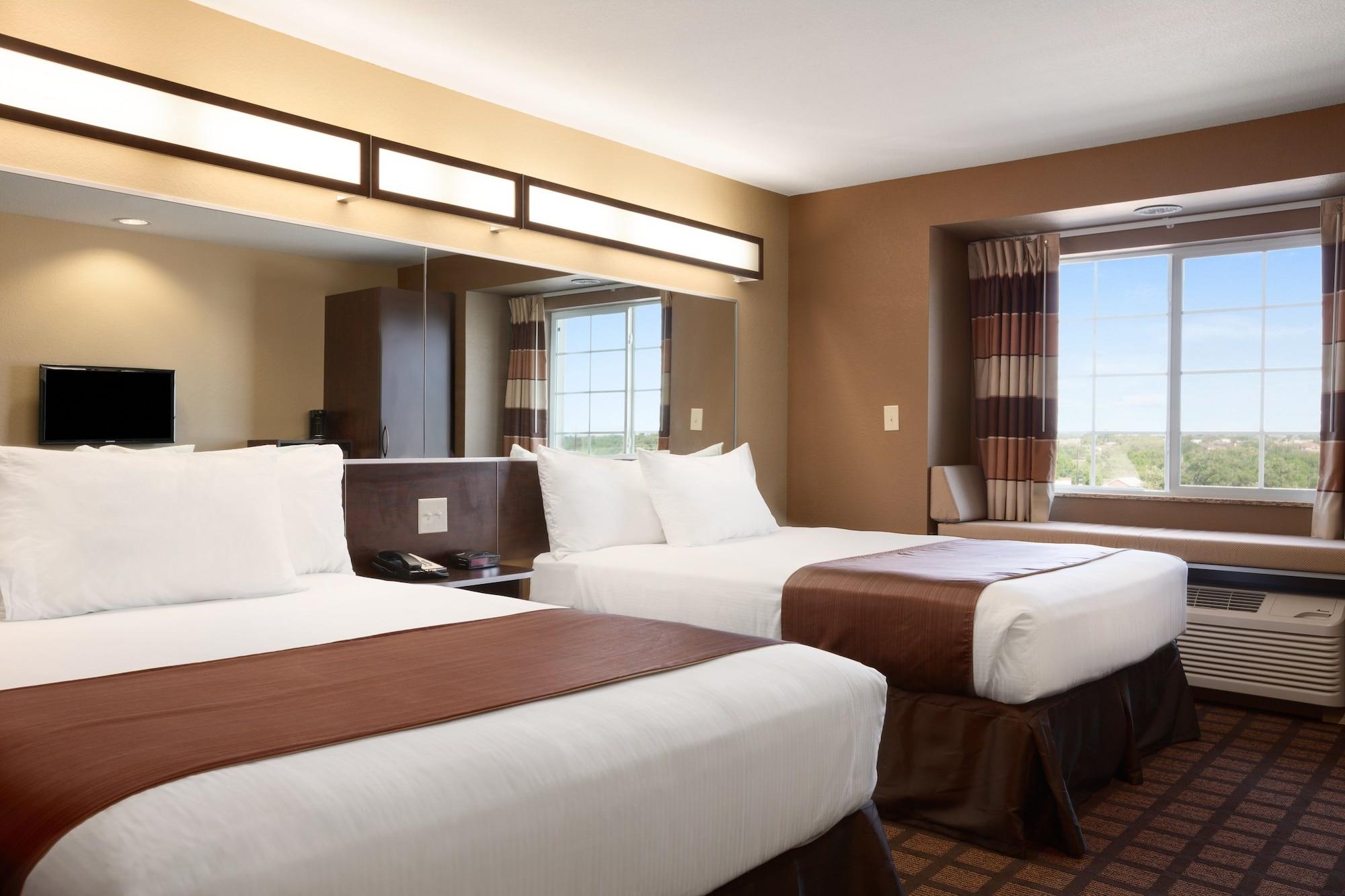 Microtel Inn & Suites Kenedy Eksteriør bilde