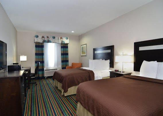 Microtel Inn & Suites Kenedy Eksteriør bilde
